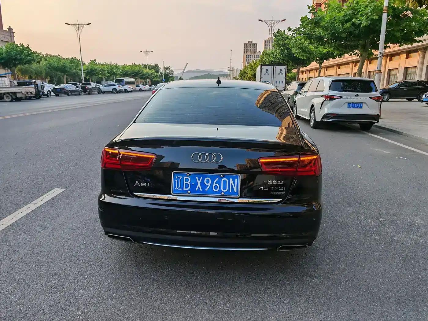 Audi A6L 2018 30th Anniversary Edition 35 TFSI Sport — миниатюра 4