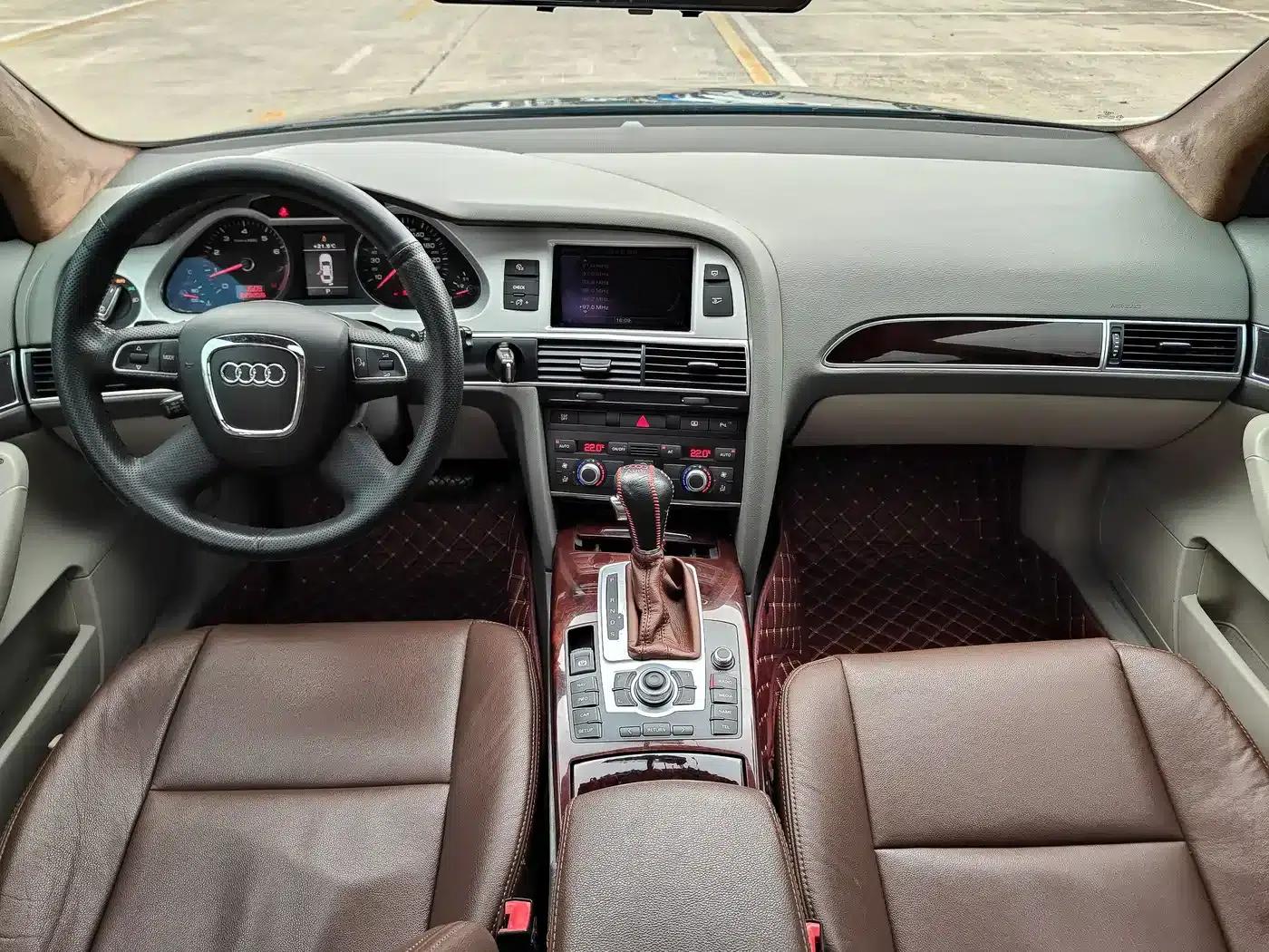 Audi A6L 2011 2.4L Technology Edition — миниатюра 10