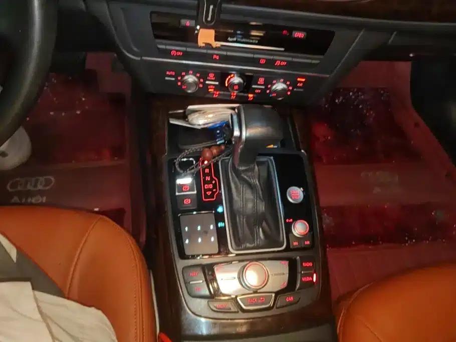 Audi A6L 2015 TFSI Millionth Anniversary Smart Edition — миниатюра 16