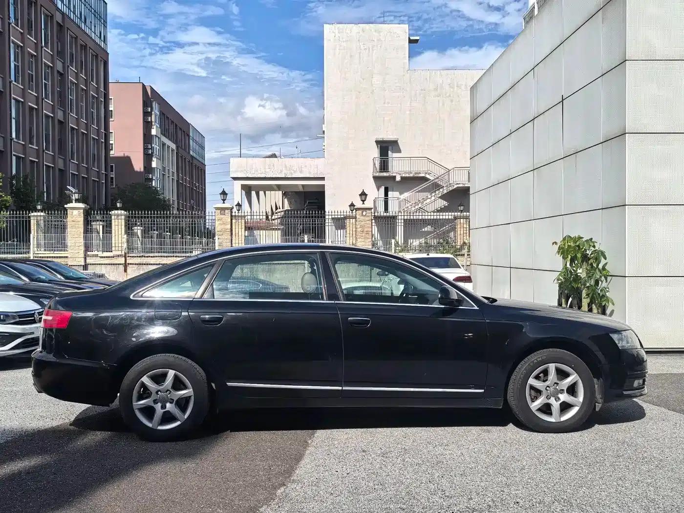 Audi A6L 2011 2.0 TFSI Automatic Standard Edition — миниатюра 8