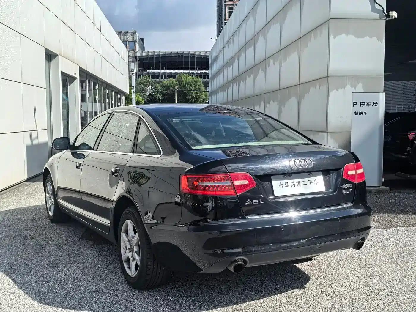 Audi A6L 2011 2.0 TFSI Automatic Standard Edition — миниатюра 10