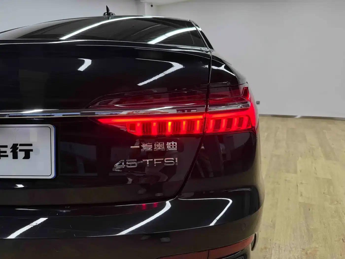Audi A6L 2024 45 TFSI Premium Dynamic Edition — миниатюра 7