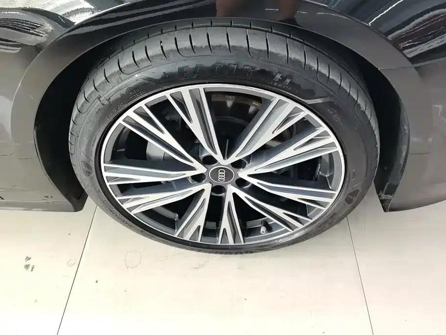 Audi A6L 2023 Facelift 40 TFSI Luxury Dynamic — миниатюра 6