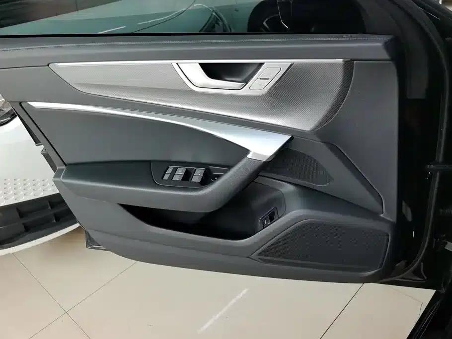 Audi A6L 2023 Facelift 40 TFSI Luxury Dynamic — миниатюра 7