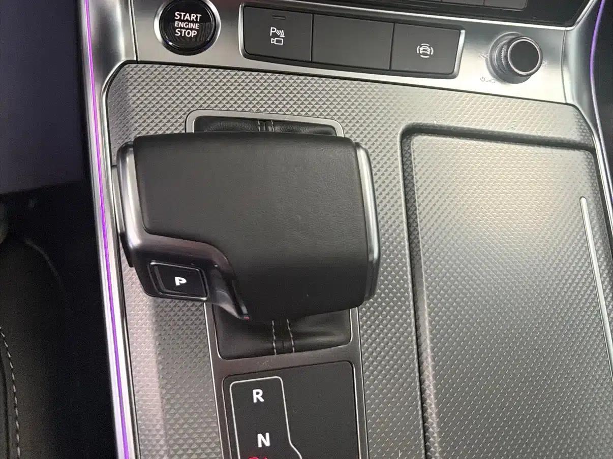 Audi A6L 2021 40 TFSI Luxury Dynamic — миниатюра 15