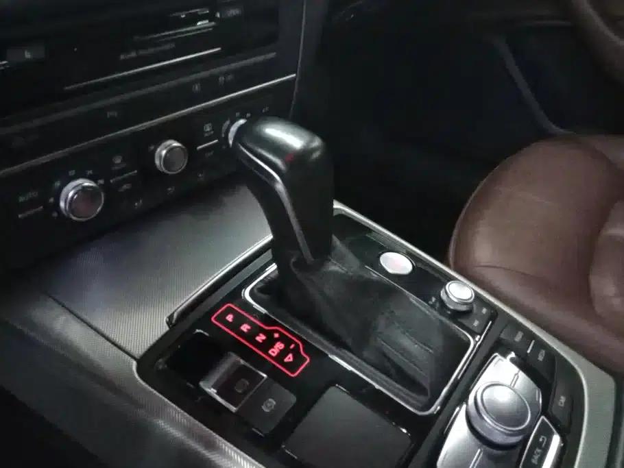 Audi A6L 2018 30th Anniversary Edition TFSI Progressive — миниатюра 16