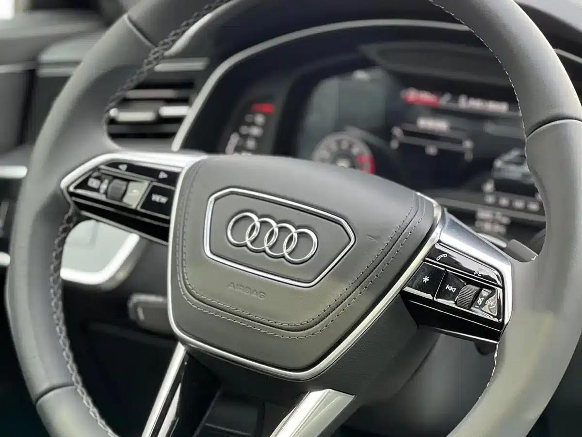 Audi A6L 2024 40 TFSI Luxury Dynamic — миниатюра 12