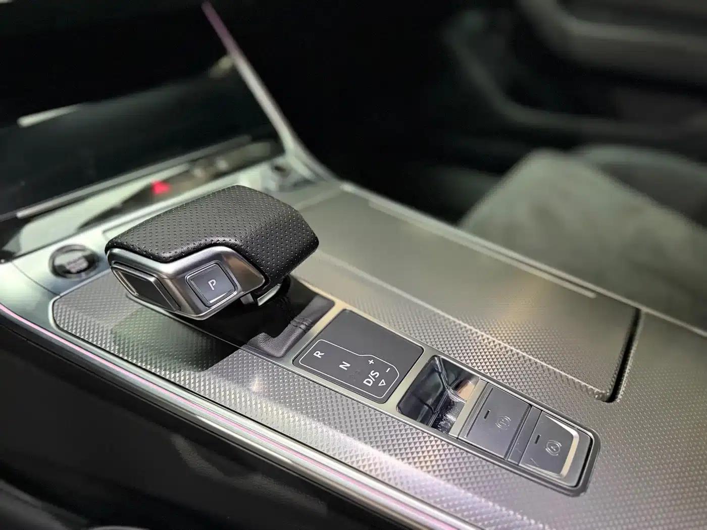 Audi A6L 2023 40 TFSI Luxury Dynamic — миниатюра 6