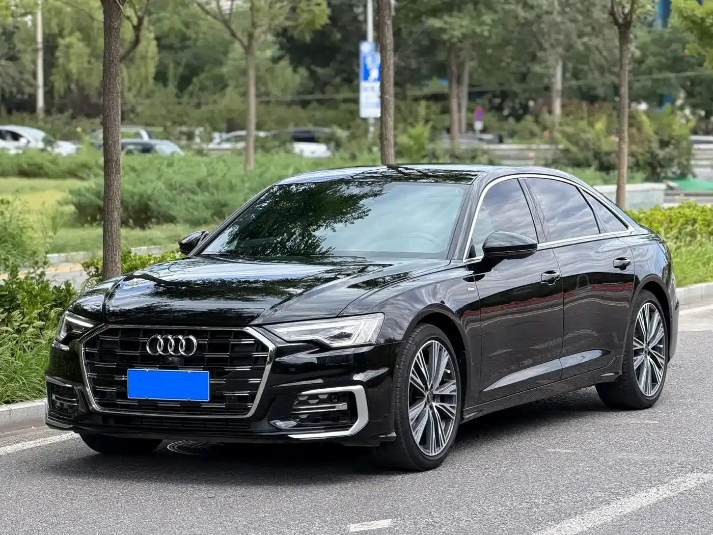 Audi A6L 2023 Facelift 45 TFSI Dynamic Edition — миниатюра 1