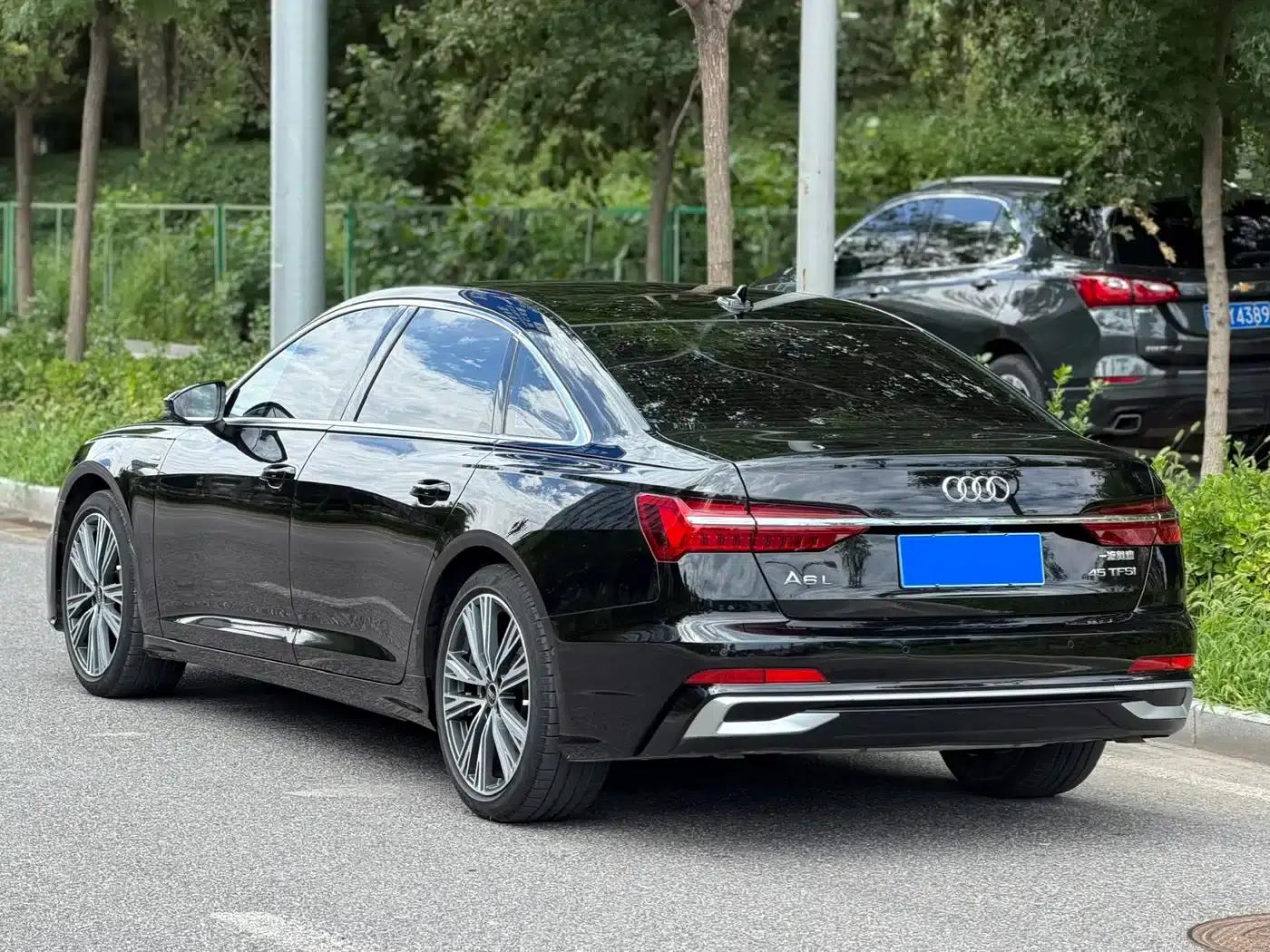 Audi A6L 2023 Facelift 45 TFSI Dynamic Edition — миниатюра 4