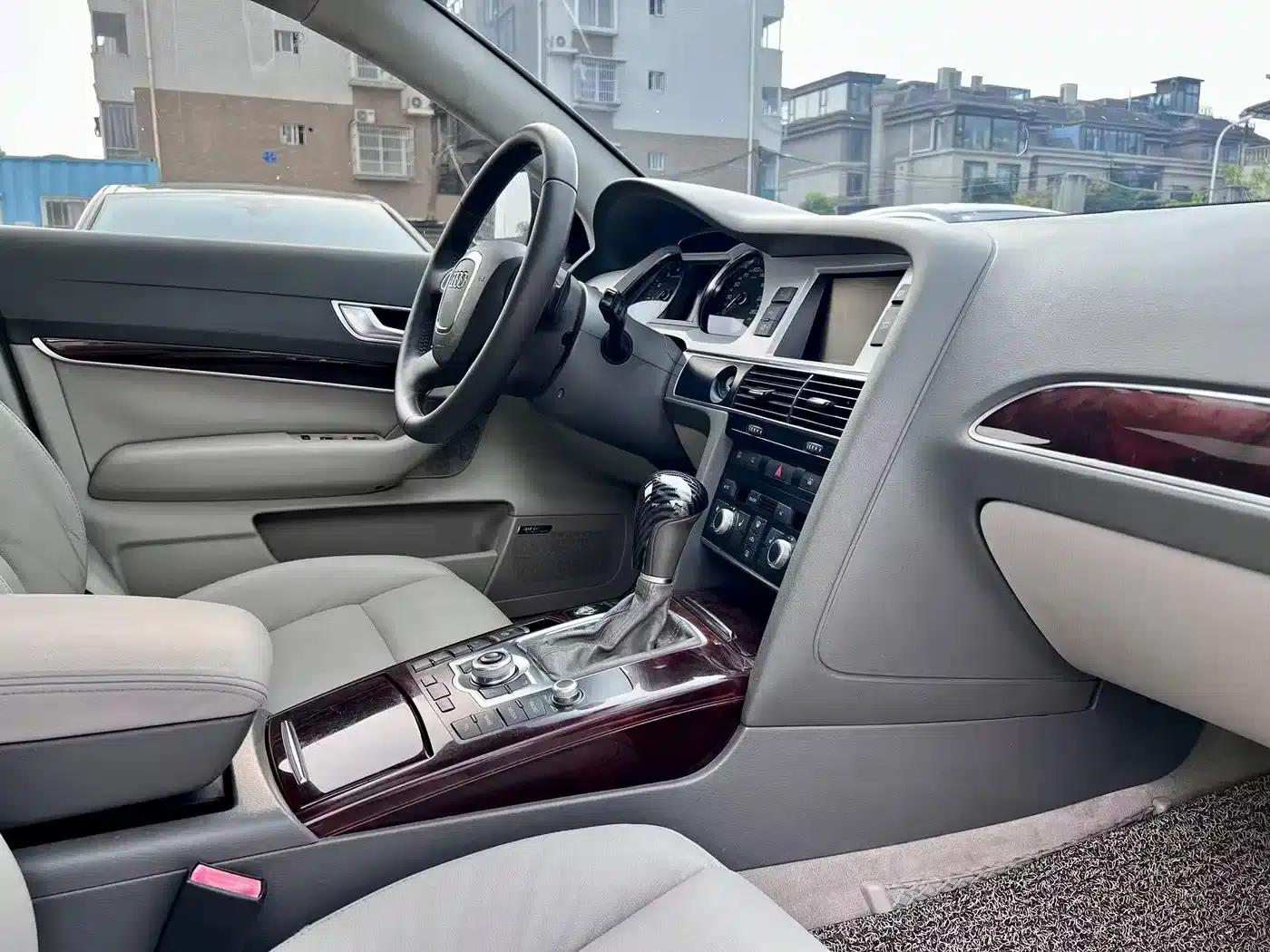 Audi A6L 2011 2.4L Luxury — миниатюра 16