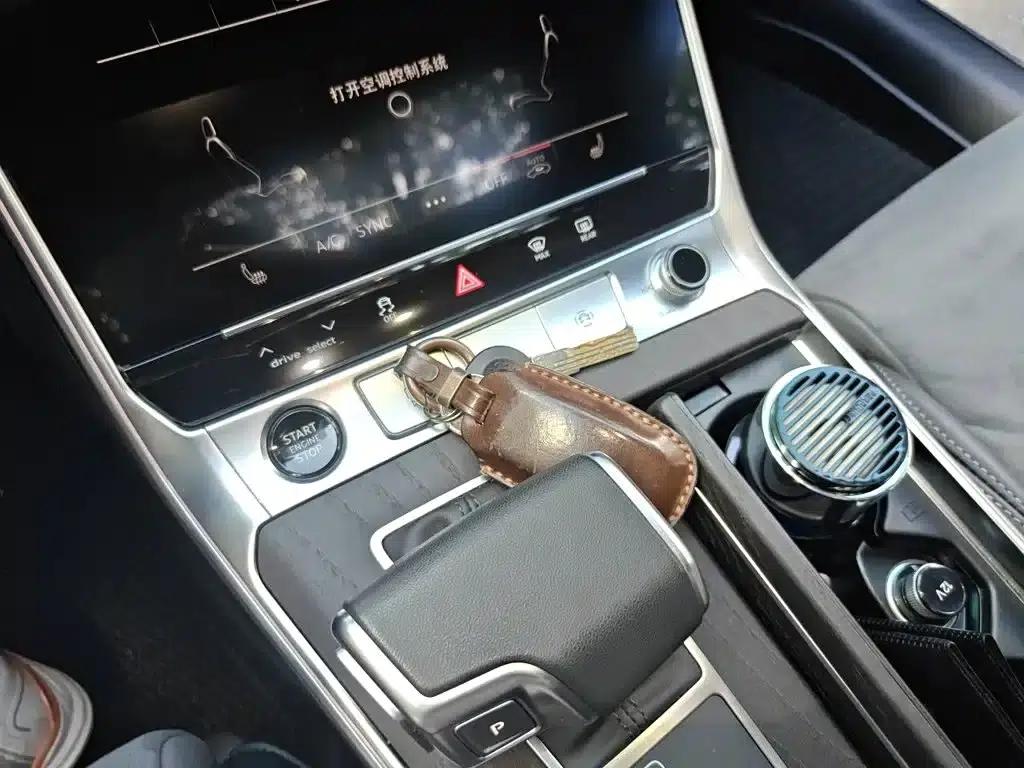 Audi A6L 2023 Facelift 45 TFSI quattro Premium Dynamic Edition — миниатюра 12