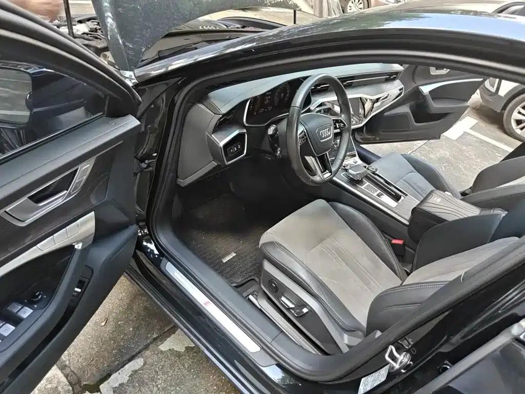 Audi A6L 2023 Facelift 45 TFSI quattro Premium Dynamic Edition — миниатюра 14