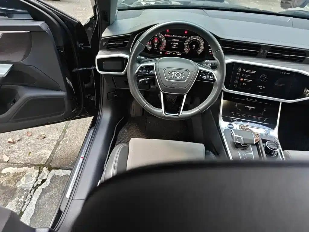 Audi A6L 2023 Facelift 45 TFSI quattro Premium Dynamic Edition — миниатюра 3