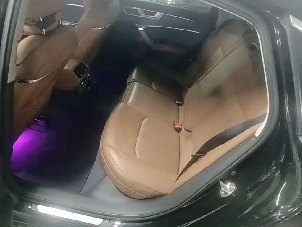Audi A6L 2023 45 TFSI quattro Premium Dynamic Edition — миниатюра 24