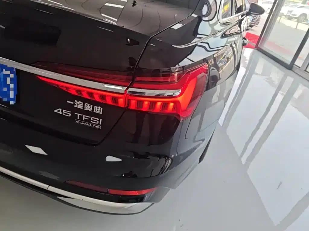 Audi A6L 2023 45 TFSI quattro Premium Dynamic Edition — миниатюра 24