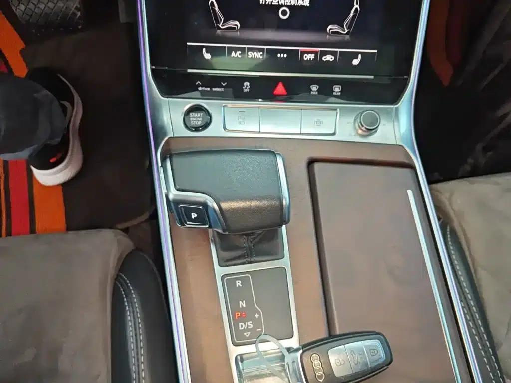 Audi A6L 2023 45 TFSI quattro Premium Dynamic Edition — миниатюра 10