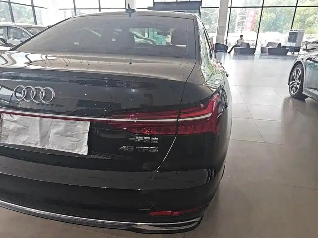 Audi A6L 2024 45 TFSI Premium Elegance — миниатюра 8