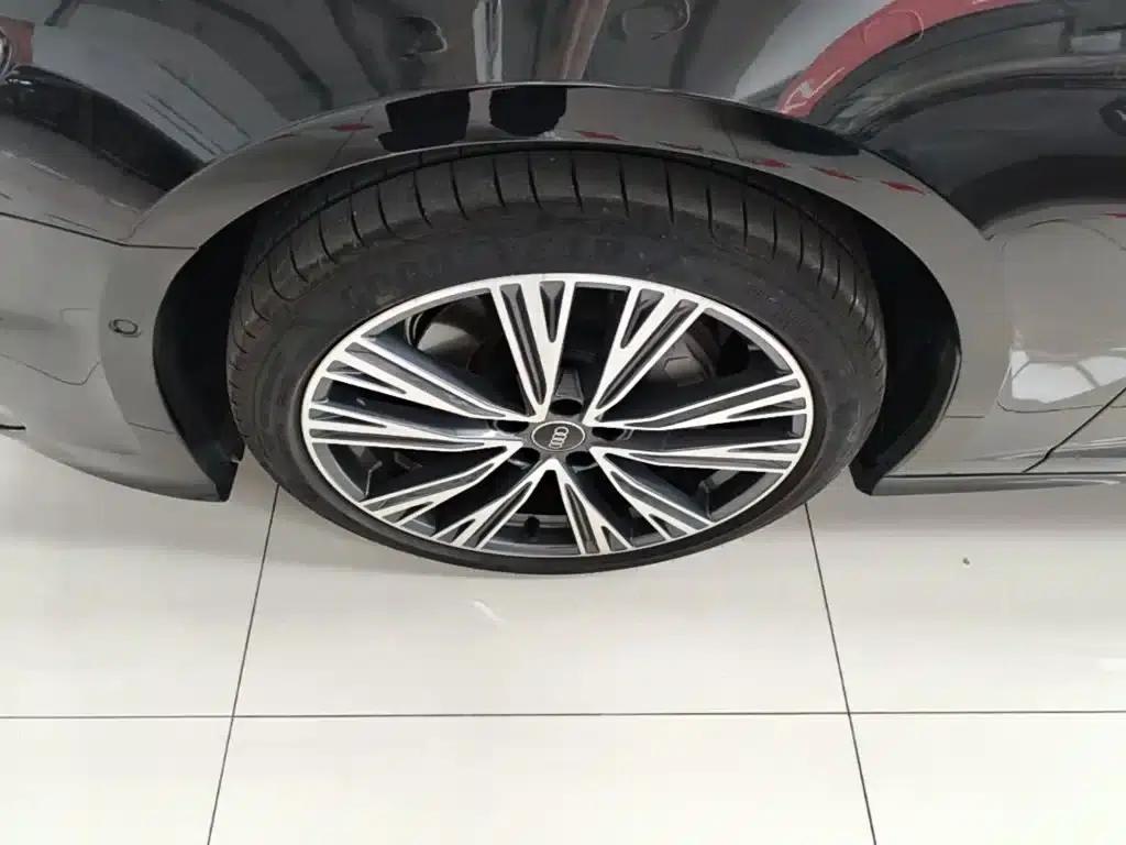 Audi A6L 2025 Facelift 45 TFSI quattro Premium Dynamic Edition — миниатюра 23