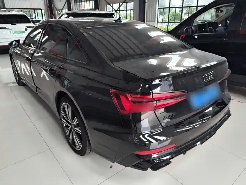 Audi A6L 2025 Facelift 45 TFSI quattro Premium Dynamic Edition — миниатюра 5