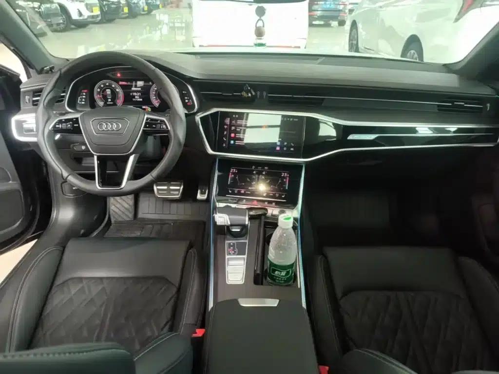 Audi A6L 2025 Facelift 45 TFSI quattro Premium Dynamic Edition — миниатюра 10