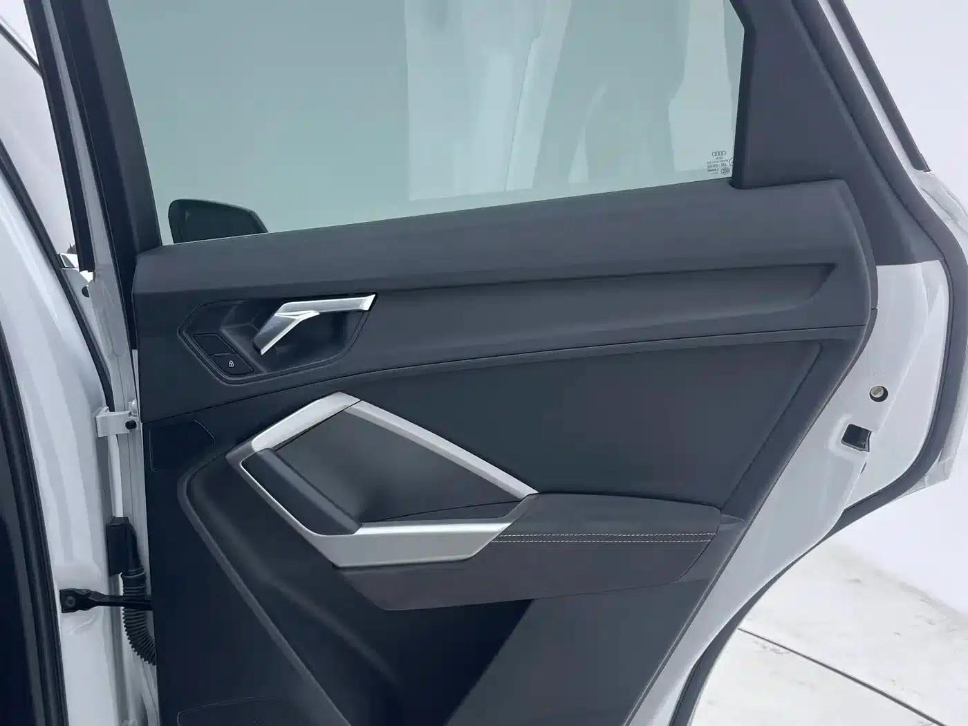Audi Q3 2022 35 TFSI Fashion Dynamic Edition — миниатюра 22