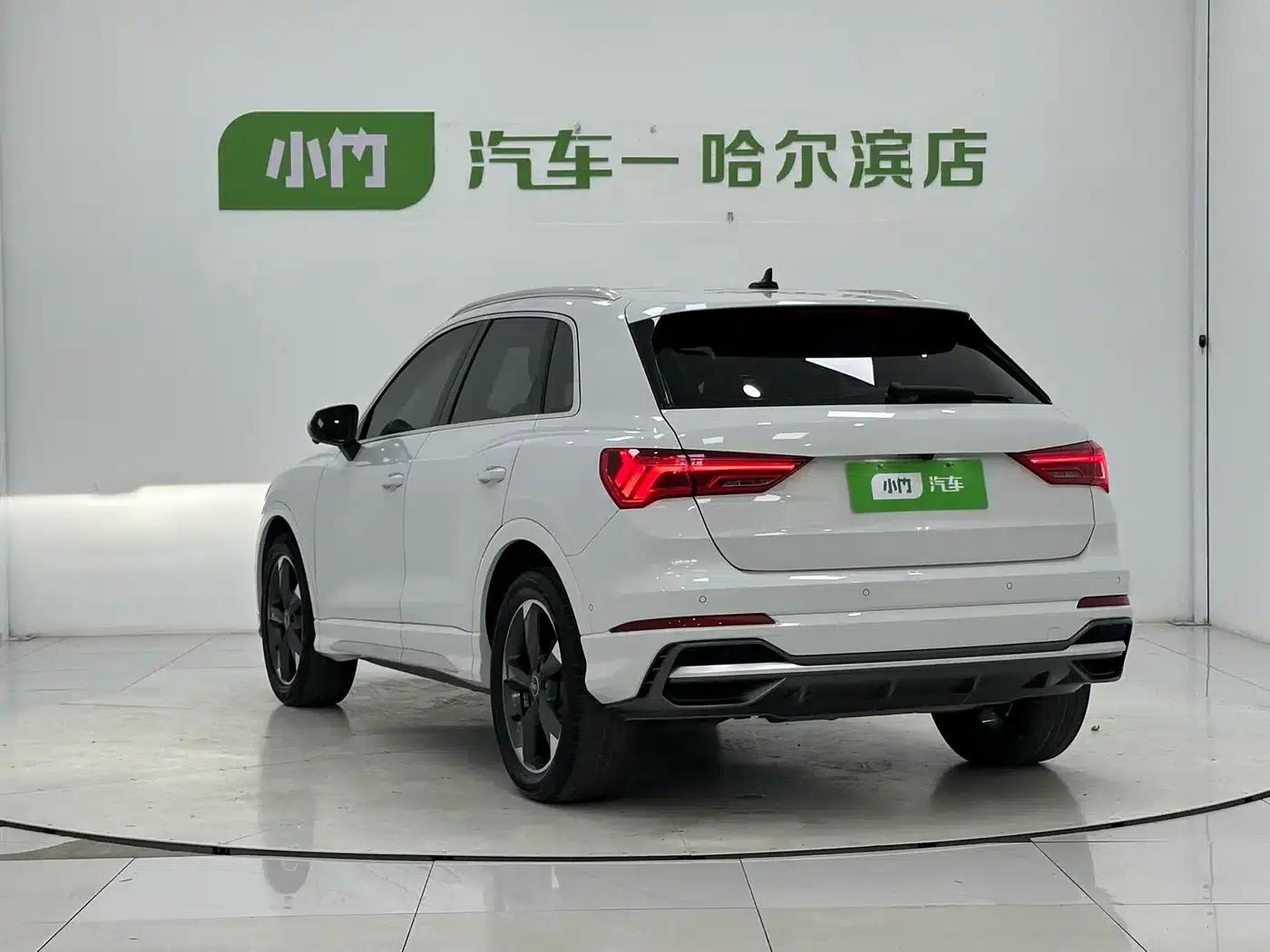 Audi Q3 2022 35 TFSI Fashion Dynamic Edition — миниатюра 4