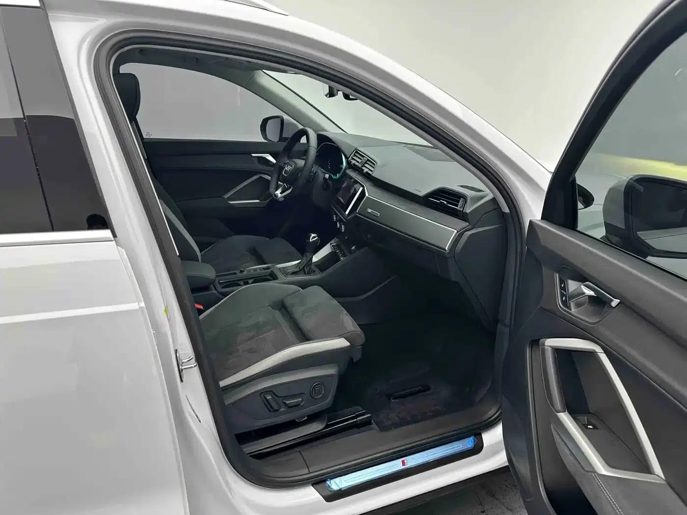 Audi Q3 2023 35 TFSI Fashion Dynamic (1.4T) — миниатюра 7