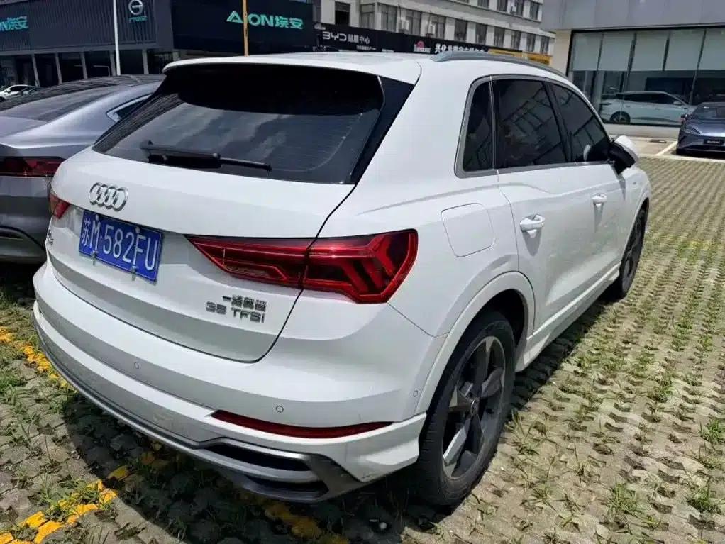 Audi Q3 2022 35 TFSI Fashion Dynamic Edition — миниатюра 2