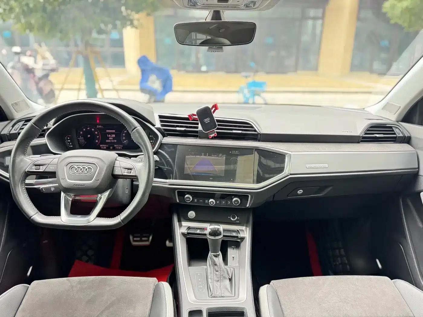 Audi Q3 2019 40 TFSI quattro Fashion Dynamic — миниатюра 8