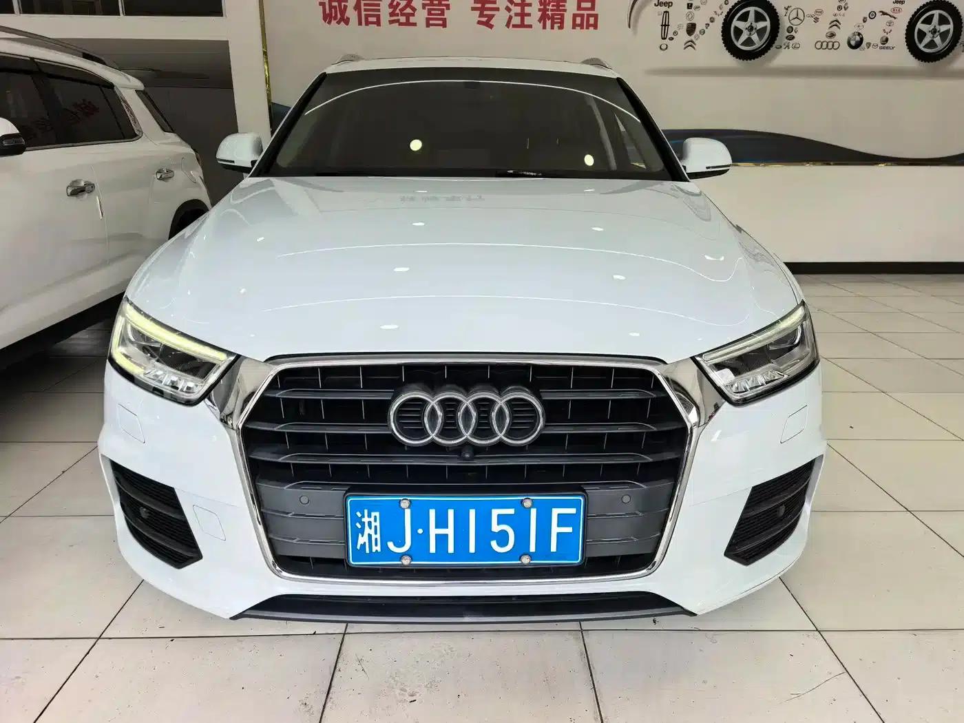 Audi Q3 2018 30th Anniversary Edition 30 TFSI Fashion Model — миниатюра 2