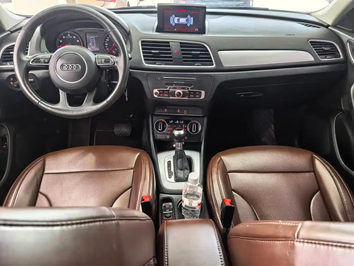 Audi Q3 2018 30th Anniversary Edition 30 TFSI Fashion Model — миниатюра 11