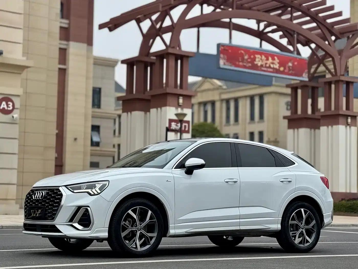 Audi Q3 2020 40 TFSI Fashion Dynamic — миниатюра 1