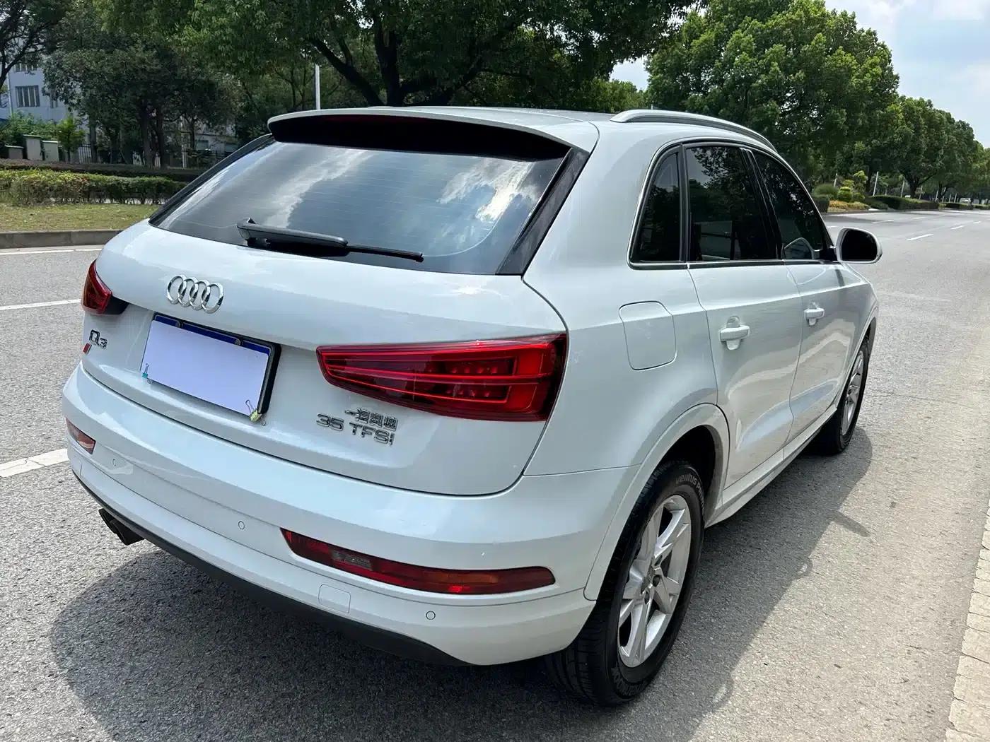 Audi Q3 2018 30th Anniversary Edition 30 TFSI Fashion Model — миниатюра 8