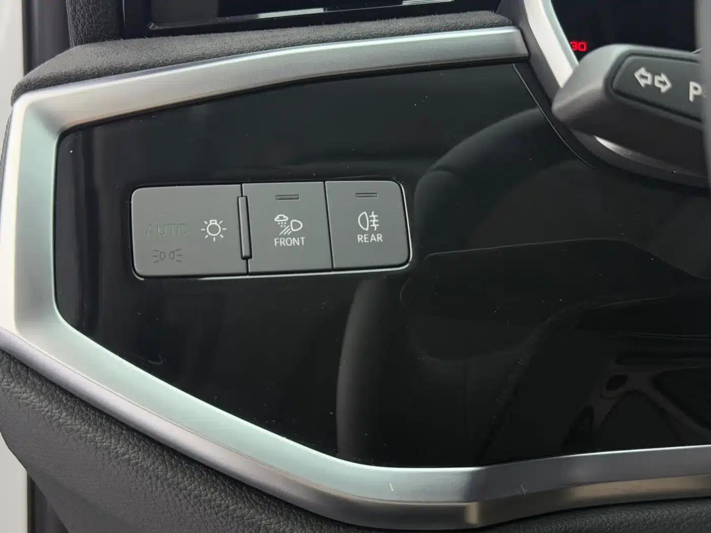 Audi Q3 2022 35 TFSI Fashion Dynamic Edition — миниатюра 19