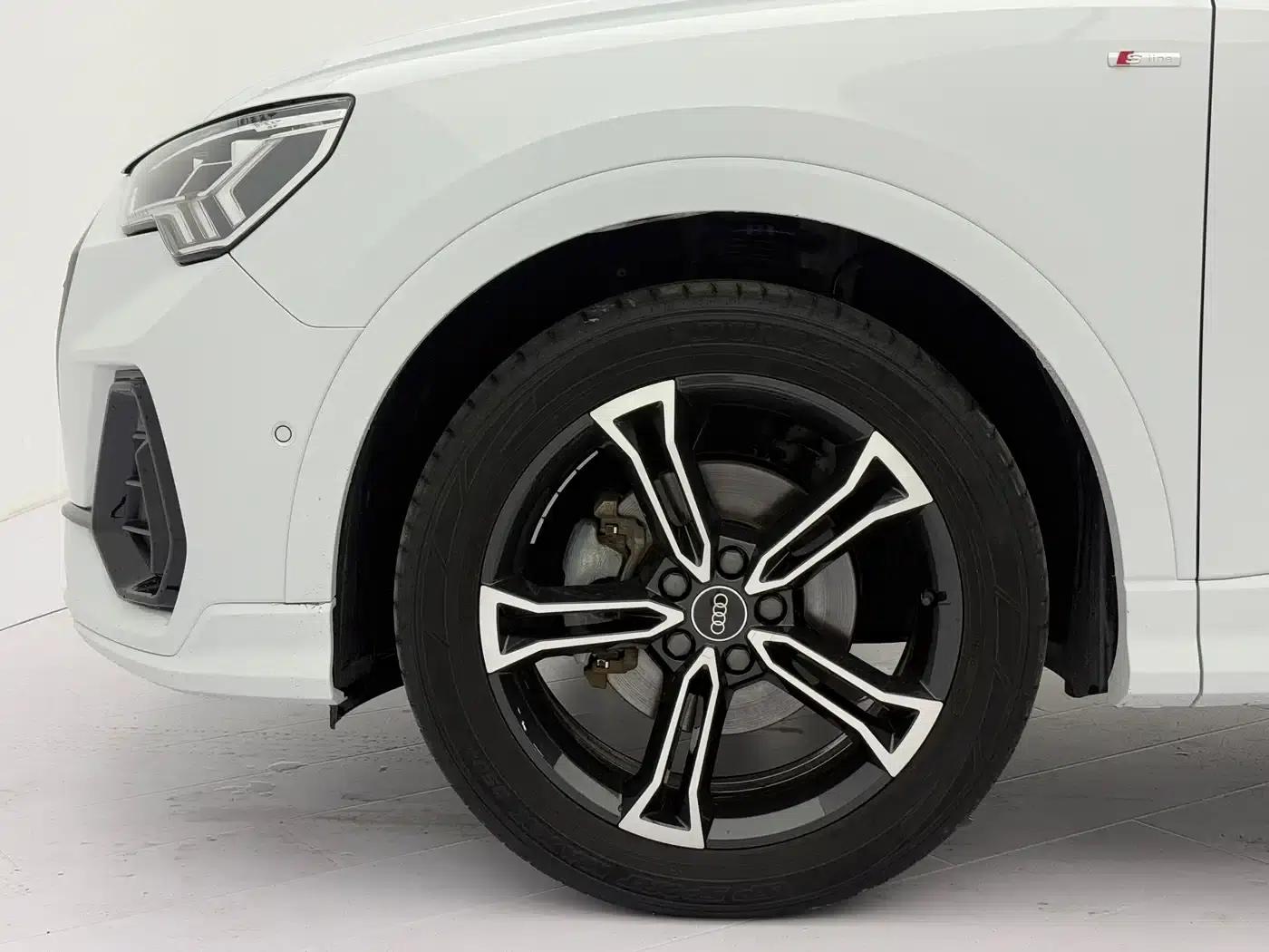 Audi Q3 2022 35 TFSI Fashion Dynamic Edition — миниатюра 22