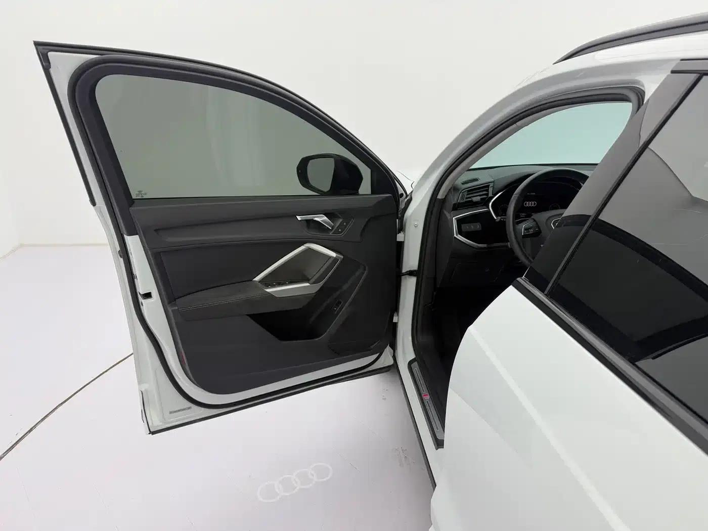 Audi Q3 2022 35 TFSI Fashion Dynamic Edition — миниатюра 23