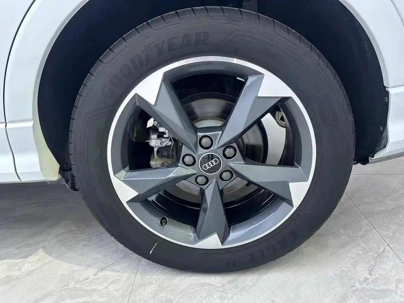 Audi Q3 2022 35 TFSI Fashion Dynamic Edition — миниатюра 18
