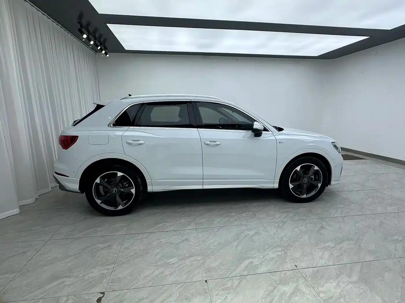 Audi Q3 2022 35 TFSI Fashion Dynamic Edition — миниатюра 4