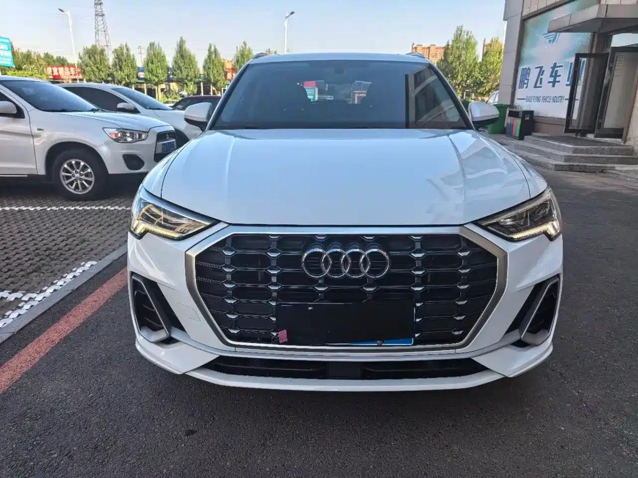 Audi Q3 2023 35 TFSI Fashion Dynamic (1.4T) — миниатюра 2
