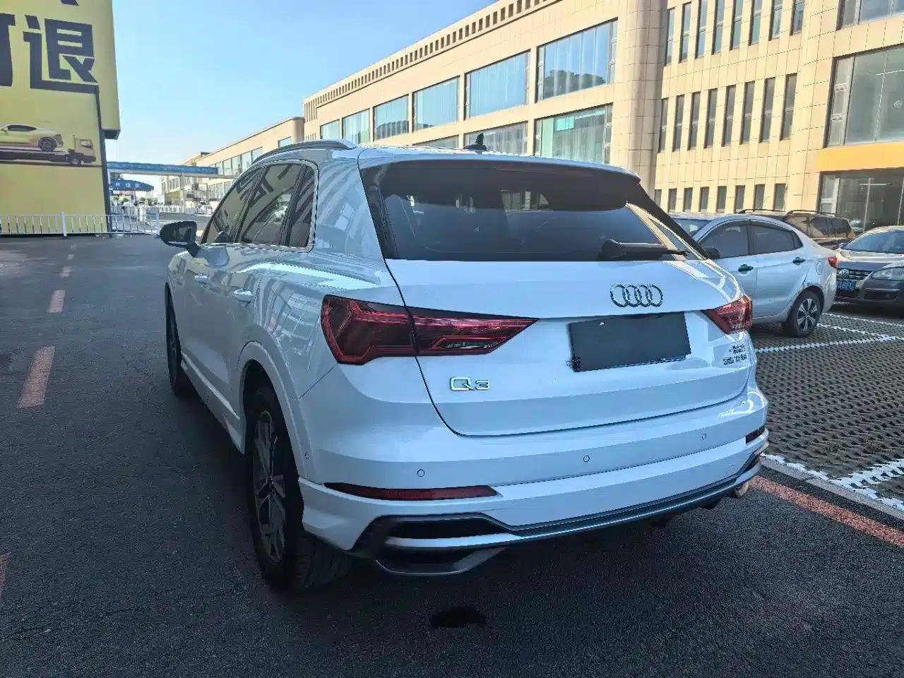 Audi Q3 2023 35 TFSI Fashion Dynamic (1.4T) — миниатюра 4