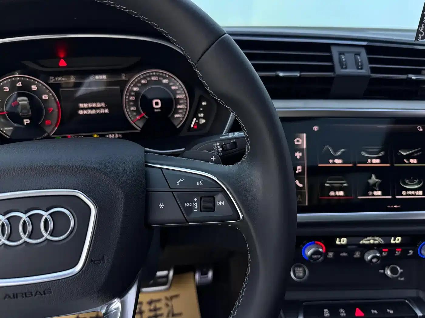Audi Q3 2024 35 TFSI Fashion Dynamic Edition — миниатюра 17