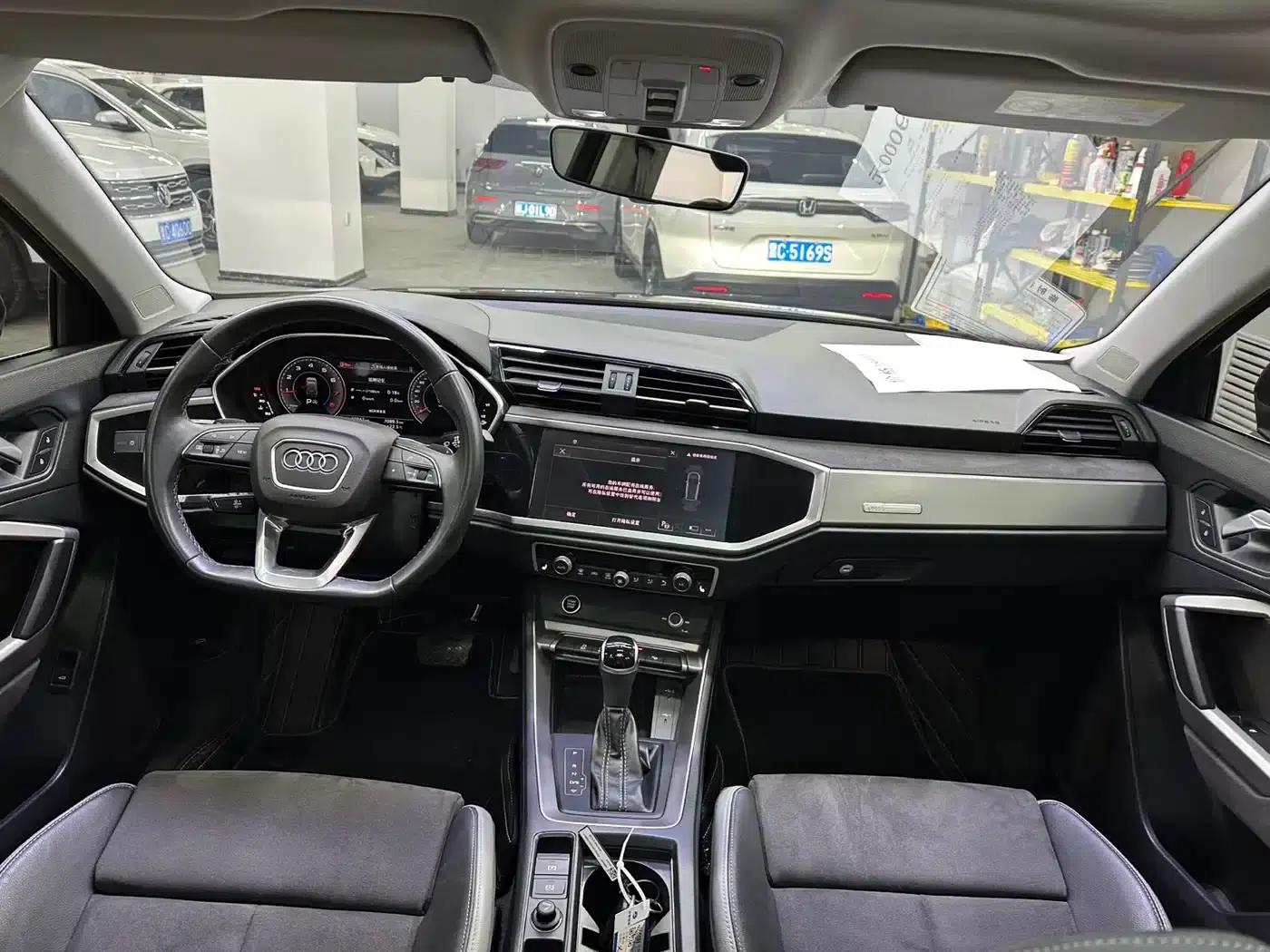 Audi Q3 2023 35 TFSI Fashion Dynamic (1.4T) — миниатюра 13