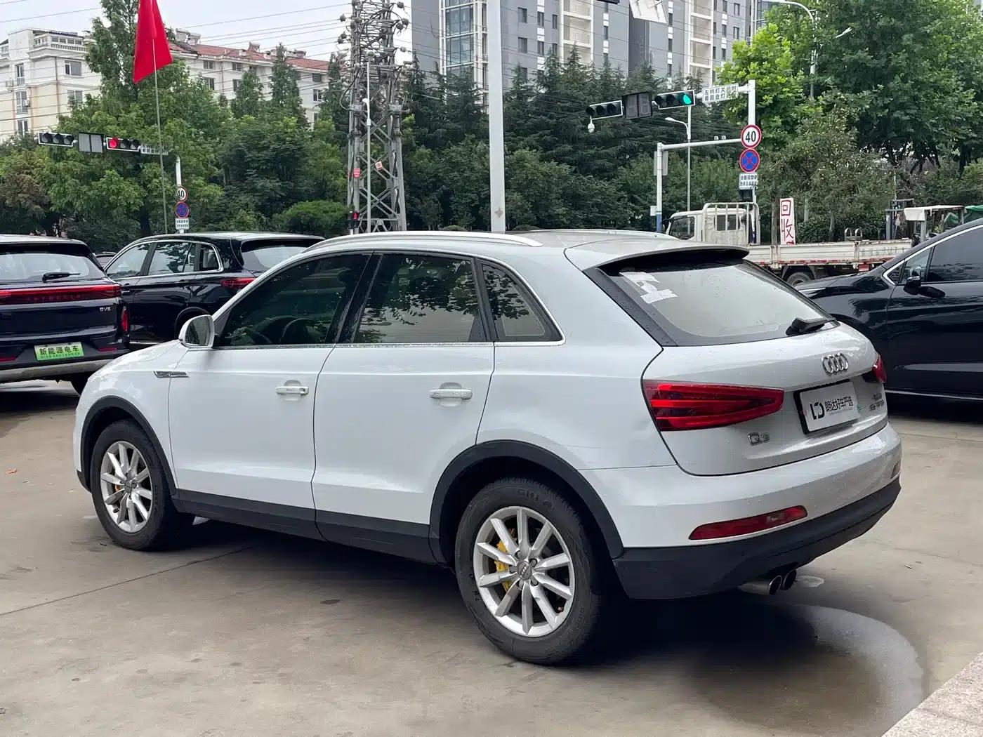 Audi Q3 2015 35 TFSI Progressive — миниатюра 9