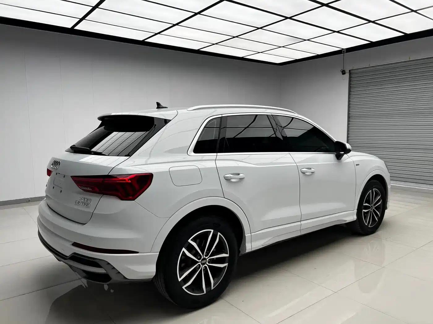 Audi Q3 2022 35 TFSI Progressive Dynamic — миниатюра 4