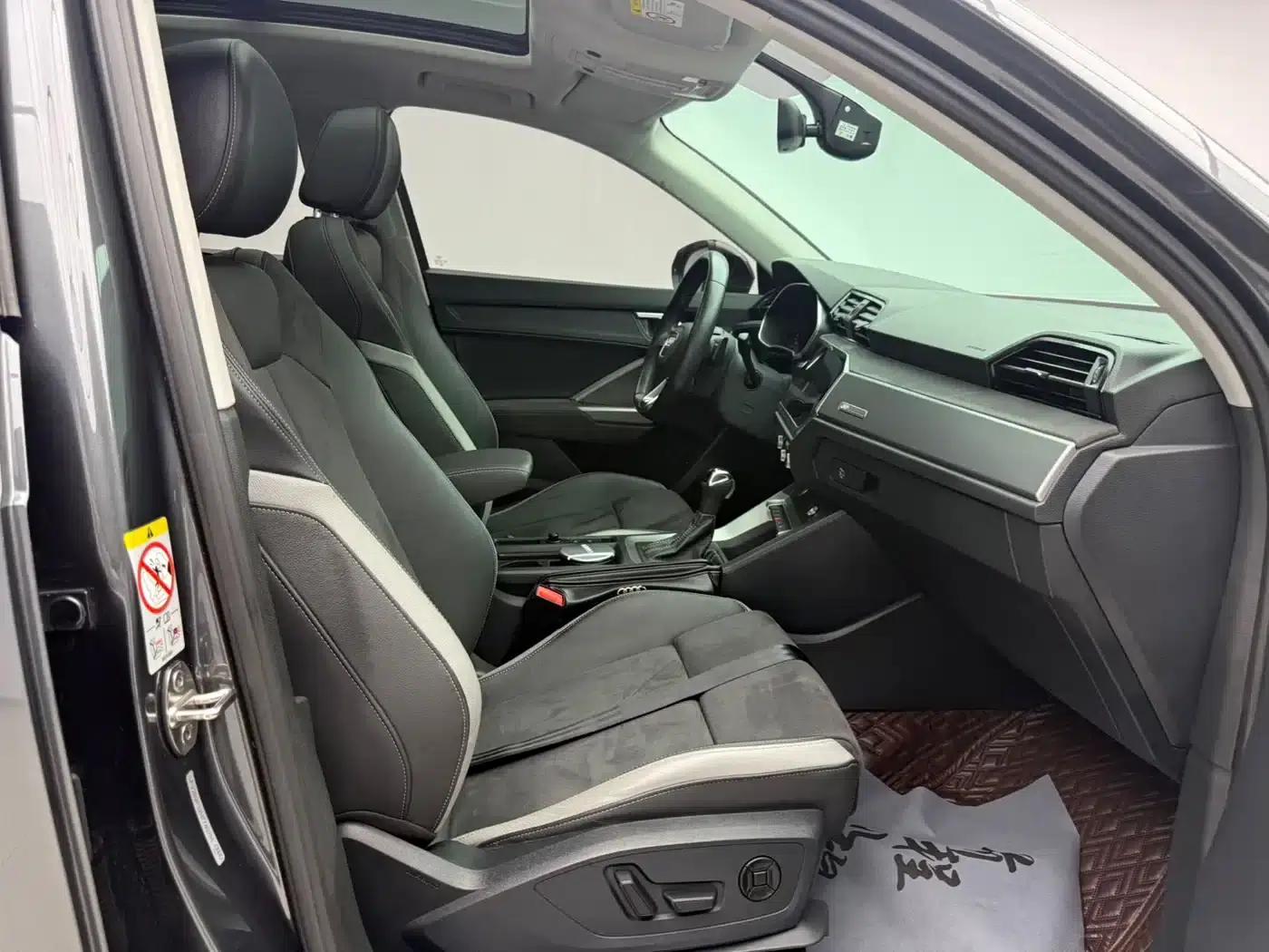 Audi Q3 2022 35 TFSI Fashion Dynamic Edition — миниатюра 11