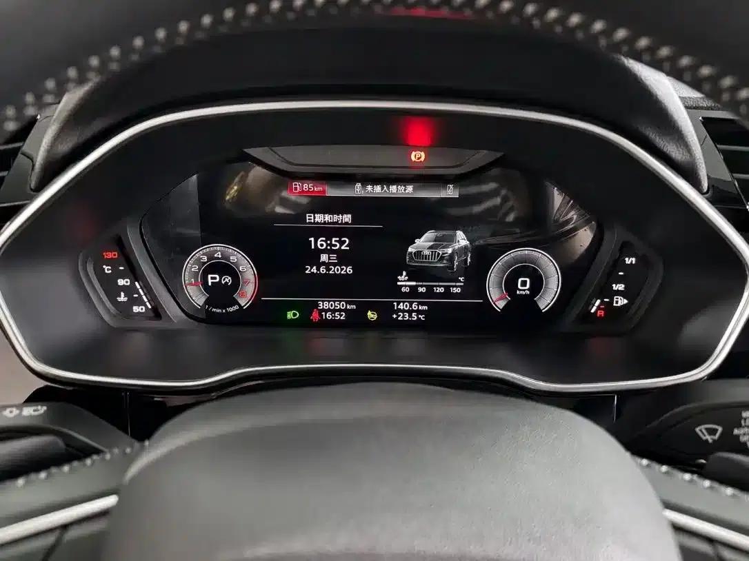 Audi Q3 2022 35 TFSI Fashion Dynamic Edition — миниатюра 12