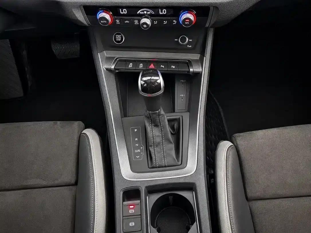 Audi Q3 2022 35 TFSI Fashion Dynamic Edition — миниатюра 8