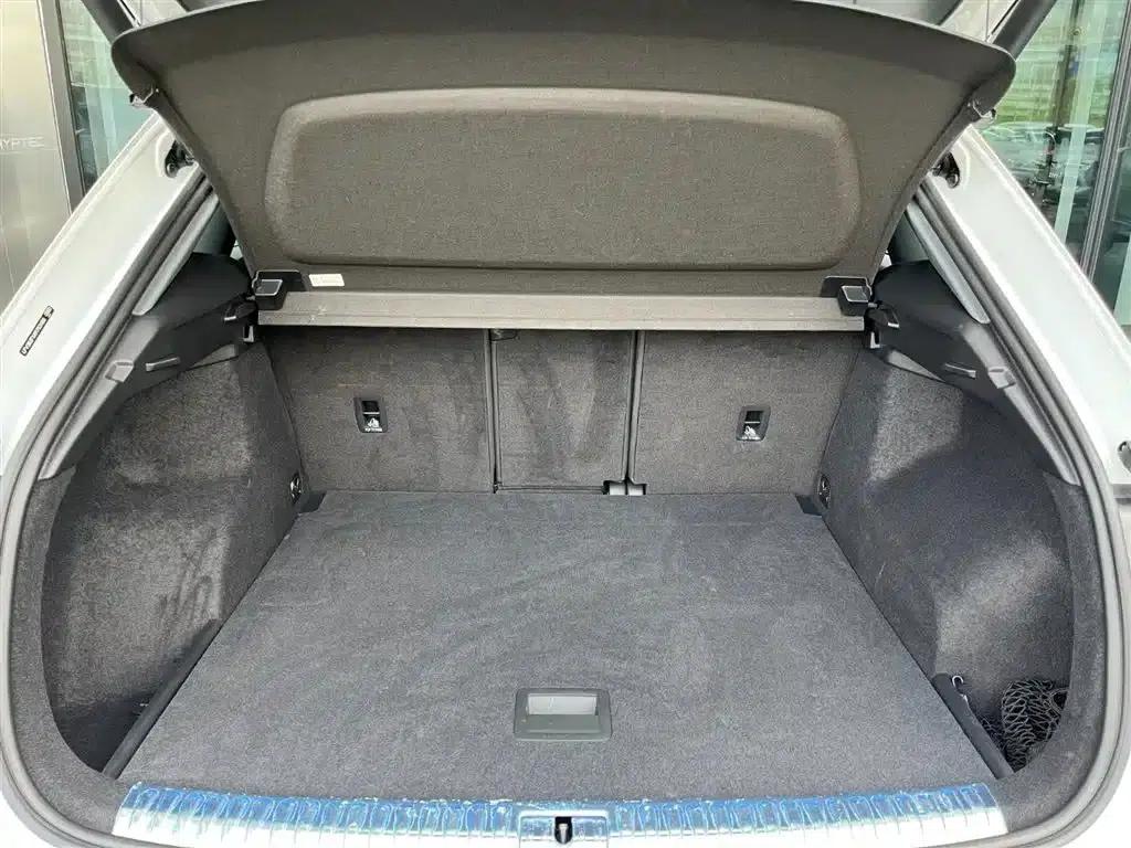 Audi Q3 2024 35 TFSI Fashion Elegance — миниатюра 9