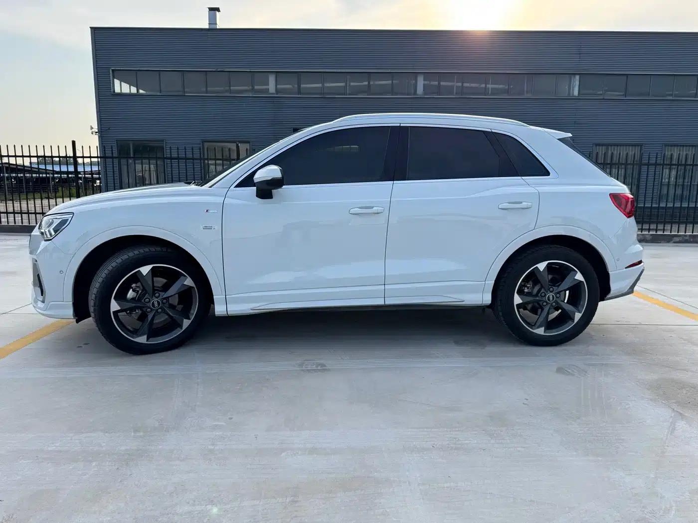 Audi Q3 2022 35 TFSI Fashion Dynamic Edition — миниатюра 2